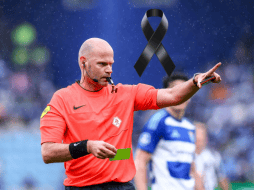 Rob Dieperink, de 38 años, consolidó una destacada carrera en el arbitraje europeo. Debutó en la Eredivisie a finales de 2017 y acumuló un total de 284 partidos dirigidos en el futbol profesional. ESPECIAL