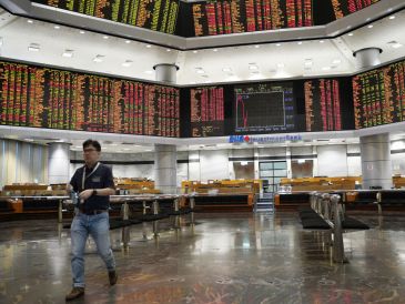 El IPC cerró en su menor nivel desde el 10 de junio, cuando registró 64 mil 821.61 enteros. AP/ARCHIVO