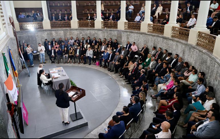 La convocatoria reunió a integrantes del Poder Ejecutivo, así como a personas juzgadoras, litigantes, especialistas y equipos jurídicos gubernamentales de todo el Estado. CORTESÍA