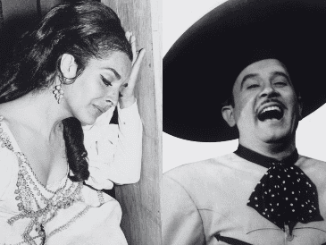 La promoción destacaba los apasionados besos entre Pedro Infante y Elsa Aguirre, asegurando incluso que era una película apta para toda la familia. NTX/EL INFORMADOR/ARCHIVO