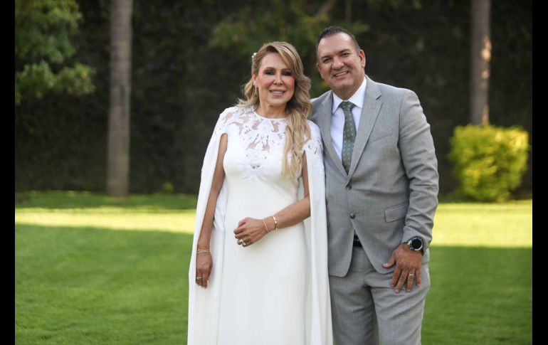 Deyanira Amillano y Leonel Zañudo Inzunza. GENTE BIEN JALISCO / Revista del 17 de julio 2026