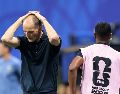 Tras el gol de Gordon, Tuchel buscó asegurar la ventaja con un planteamiento defensivo que le costó caro. XINHUA/C. Can