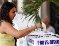 Apenas el pasado 3 de julio se cumplieron 71 años de que las mujeres mexicanas sufragaron por primera vez en una elección federal, es decir el voto femenino es relativamente joven en México. EL INFORMADOR/ ARCHIVO
