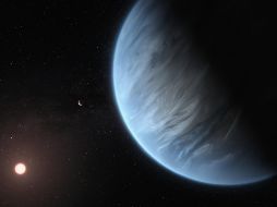Predicen que el planeta tiene una atmósfera superior dominada por el helio y pobre en hidrógeno y que otras especies químicas, como el agua, quedan atrapadas a altitudes más bajas, más cerca de la superficie. Unsplash