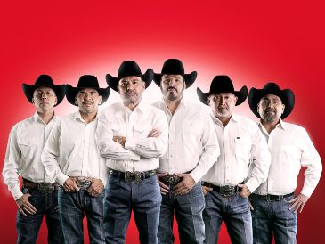 A lo largo de su trayectoria, Intocable ha vendido más de 55 millones de discos y ha colocado 21 canciones en el número uno de las listas de música regional mexicana. EFE/Nevarez Communication