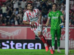 El auténtico “padre de los clásicos” redactó una nueva e ilustre página en el césped del Estadio Victoria. Imago7.