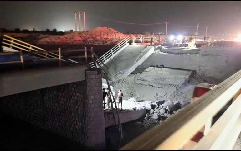 Un ataque de EU en Hormozgán que provocó la muerte de 8 personas y 19 heridos, además de la caída de un puente. EFE / Agencia iraní IRNA