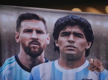 La historia de Lionel Messi con la selección argentina estuvo marcada por la influencia de Diego Maradona. IMAGO7
