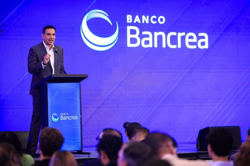 Daniel Castillo, director de Banca Patrimonial Bancrea Guadalajara, dio la bienvenida a los asistentes.
