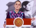 La mandataria informó que fue invitada por su símil Donald Trump. EFE