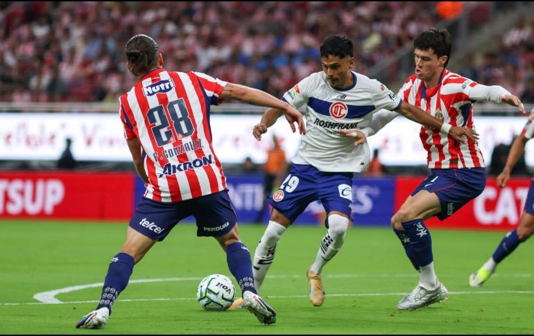 Toluca puso fin a una racha de 14 partidos sin derrota de Chivas como local en el Estadio AKRON. EL INFORMADOR/ A. NAVARRO.