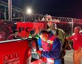 Personal de Protección Civil y Bomberos de Tlajomulco realizó la evacuación de los habitantes de la zona entre 400 y 500 metros del punto de la fuga. ESPECIAL/UEPCBJ