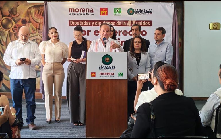 Mery Gómez Pozos, Alberto Maldonado, Marcela Michel y Raúl Álvarez pidieron la instalación de un consejo consultivo en torno a los problemas de agua que enfrenta el Área Metropolitana de Guadalajara. EL INFORMADOR / M. Hernández