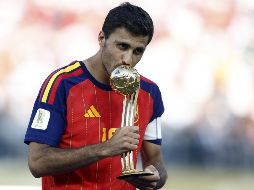 Rodri volvió a las canchas tras superar una lesión para convertirse en campeón del mundo con la selección de España. EFE.