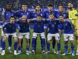 La nueva cúpula directiva de la Selección de Italia ha estado trabajando a marchas forzadas durante las últimas semanas. El objetivo primordial es definir al estratega que lidere el ambicioso proyecto deportivo con miras al Mundial de 2030. AFP / ANADOLU
