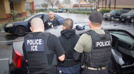 El récord de detenciones, revelado en un informe del ICE este lunes, responde a las nuevas metas impuestas por la Casa Blanca. AP/ARCHIVO