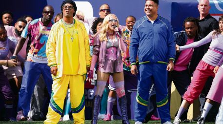 Ronaldinho, Madonna y Ronaldo participaron en el espectáculo de medio tiempo de la final de la Copa Mundial de la FIFA 2026. AFP