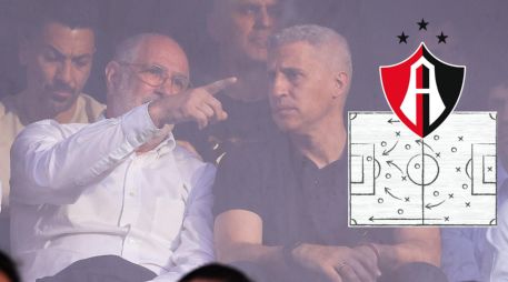 Andoni Zubizarreta y Hernán Crespo en el debut de Atlas en el Apertura 2026 de la Liga MX. IMAGO7 / ARCHIVO