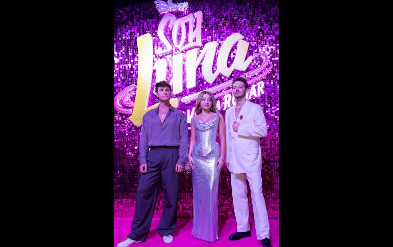 Michael Ronda, Karol Sevilla y Ruggero Pasquarelli. ESPECIAL/©DISNEY.