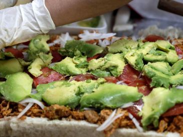 La Feria de la Torta celebrará su aniversario con una oferta gastronómica que va más allá de las preparaciones con jamón, chorizo y queso. SUN/ARCHIVO