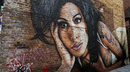 Su muerte conmocionó a la industria musical y dejó un vacío que muchos intentaron llenar. EFE / L. Campello.