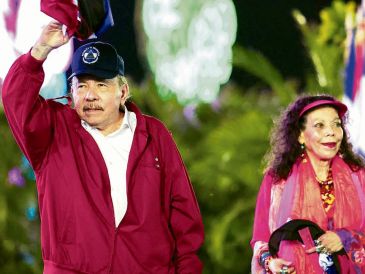 Daniel Ortega y su esposa Rosario Murillo gobiernan Nicaragua. AFP