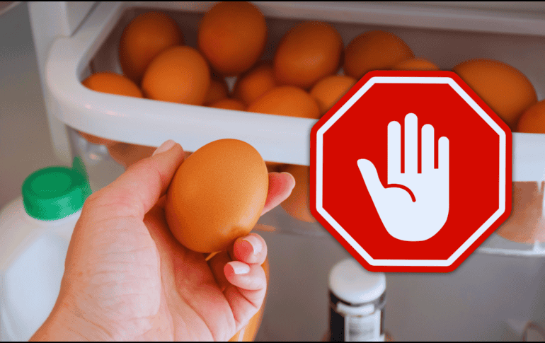 Los huevos frescos representan otro producto delicado que frecuentemente termina acomodado en las bandejas integradas de la puerta. ESPECIAL / CANVA