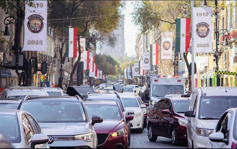 El programa Hoy No Circula se aplica de las 5:00 a las 22:00 horas en todas las alcaldías de la Ciudad de México y en tres zonas conurbadas del Estado de México. SUN/O. Alvarado