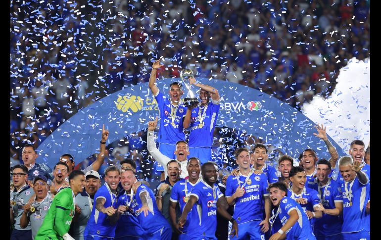Con actuación destacada de Paradela y Rodríguez, Cruz Azul confirmó su dominio en el futbol mexicano. IMAGO7.
