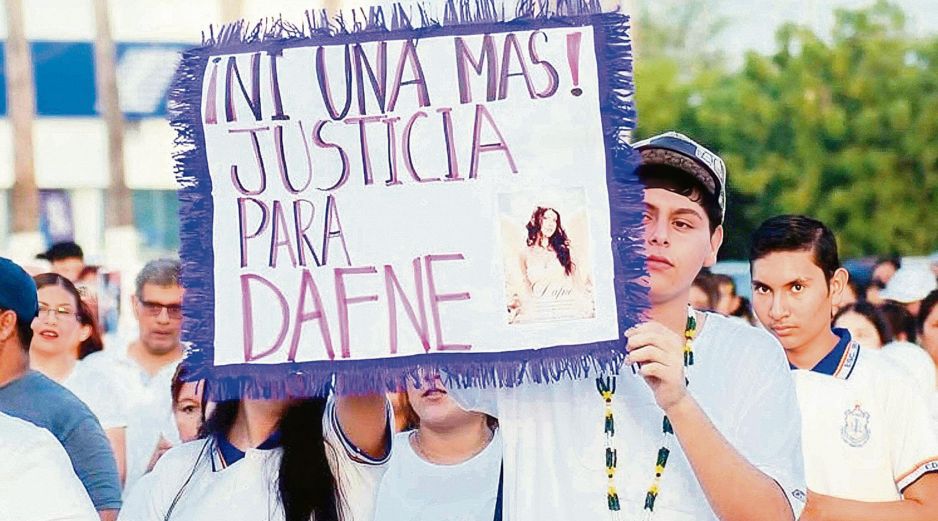 Familiares de Dafne Zapata mantienen sus protestas para dar con los culpables de su muerte. SUN