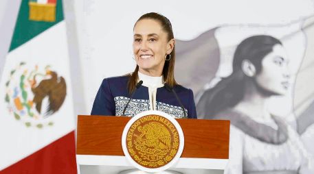 La presidenta aseguró que habrá transparencia total en los datos sobre la cena organizada por la FIFA en el Castillo de Chapultepec. EFE