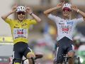 Del Toro se ha convertido en un referente para una generación completa de mexicanos que sueña con verlo conseguir más éxitos. En la fotografía, el ciclista esloveno Tadej Pogacar (i) y el ciclista mexicano Isaac del Toro (d). EFE/G. Horjacajuelo