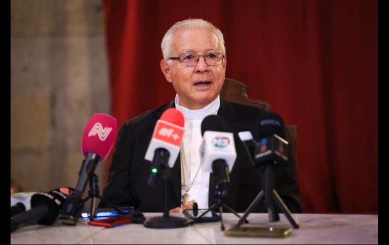 El Cardenal José Francisco Robles Ortega señaló que 30 templos de la Arquidiócesis de Guadalajara mantienen adeudos con el SIAPA y buscan acuerdos para liquidarlos. EL INFORMADOR/ J. ACOSTA.