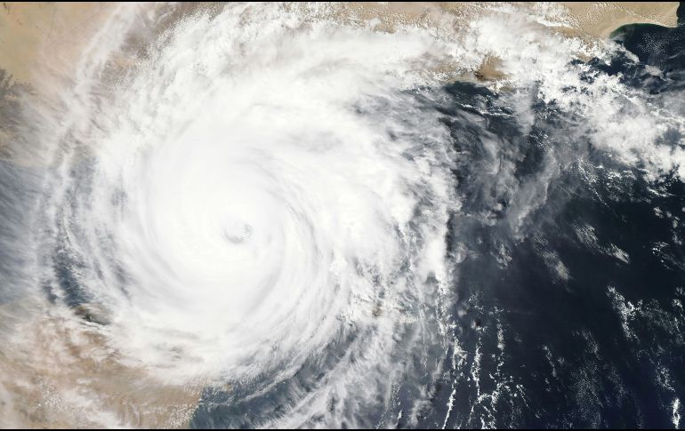 Si Genevieve llegara a convertirse en un huracán categoría 5, se ubicaría entre los ciclones tropicales más intensos registrados en el océano Pacífico durante la temporada. UNSPLASH
