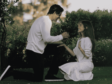 La pareja fue vista junta por primera vez el agosto pasado. Beer asistió a algunos partidos de los Chargers la temporada pasada, y ella y Herbert se besaron en la banda en un encuentro. ESPECIAL/ Facebook/ Madison Beer