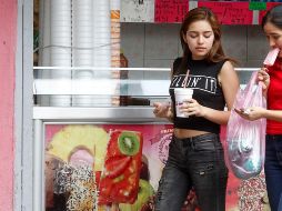 Gracias a su elevado contenido de agua, vitaminas, minerales y electrolitos, la sandía, el pepino y la lechuga se vuelven ideales para afrontar el calor. EL INFORMADOR/ARCHIVO