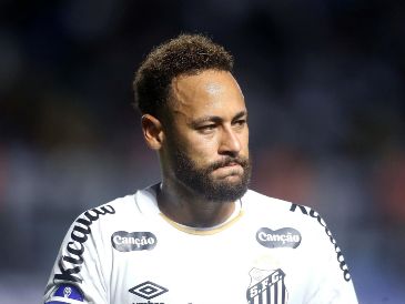 Tras el duro golpe que supuso la eliminación de Brasil a manos de Noruega en los octavos de final del Mundial en Norteamérica,EFE / ARCHIVO Neymar confirma si se va o no de la selección de Brasiil.
