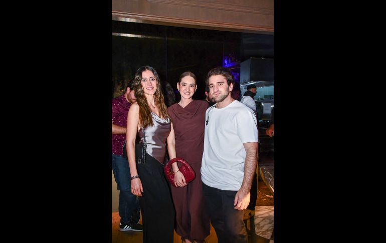 Paulina Sevilla, Pepi Martínez y José Manso. GENTE BIEN JALISCO / Revista del 31 de julio 2026