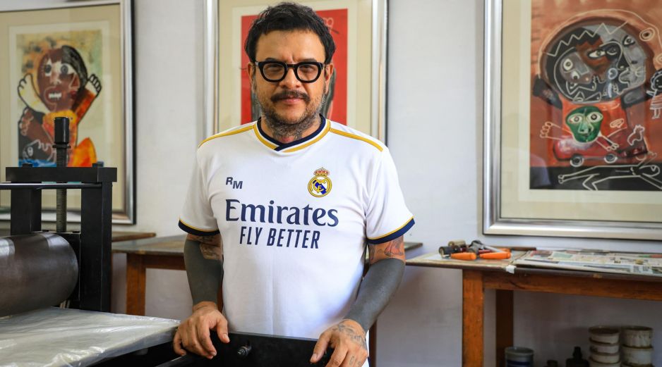 Simón Cruz. El artista prepara la inauguración de su nueva muestra, en el taller Guacha Bato. EL INFORMADOR/J. Acosta