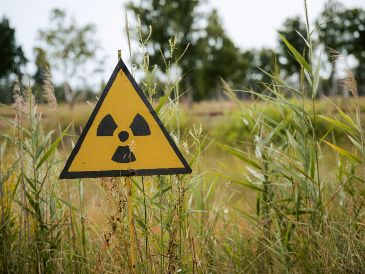 Por otra parte, el OIEA expresó su preocupación por la situación en otras instalaciones nucleares ucranianas, que siguen funcionando, donde los enfrentamientos cercanos con drones y misiles han causado cortes del suministro eléctrico. Unsplash