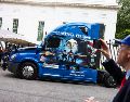 La "mano dura" de Donald Trump llegó al sector del transporte pesado, clave para el comercio de mercancías entre EU y México. EFE/J. Lo Scalzo