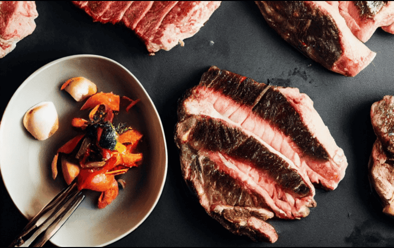 El marmoleo forma parte del músculo y es responsable de gran parte de la experiencia gastronómica que ofrece un rib eye bien preparado. PIXABAY