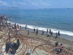 Las estimaciones iniciales elevan a 49 mil personas —a falta de confirmación oficial— las personas que entraron de forma irregular a la ciudad norteafricana española de Ceuta. EFE/M. Marín