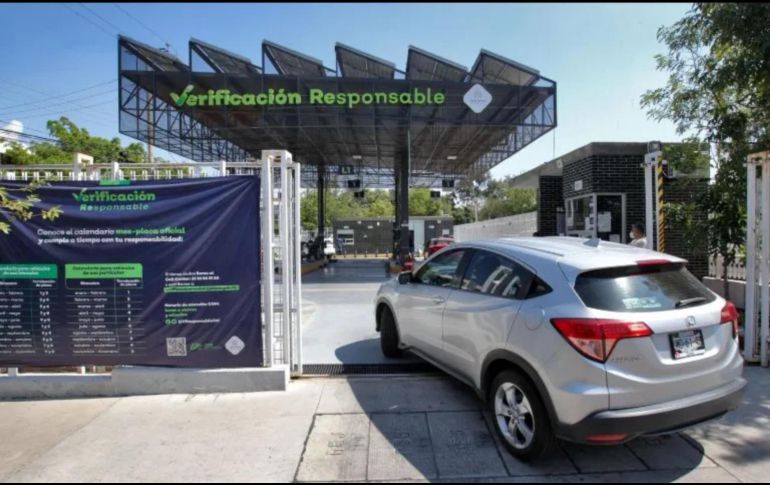 Durante el año 2026, el Gobierno de Jalisco mantiene en vigor el programa de Verificación Vehicular Responsable, una estrategia ambiental diseñada para reducir las emisiones contaminantes de los automóviles. EL INFORMADOR / ARCHIVO