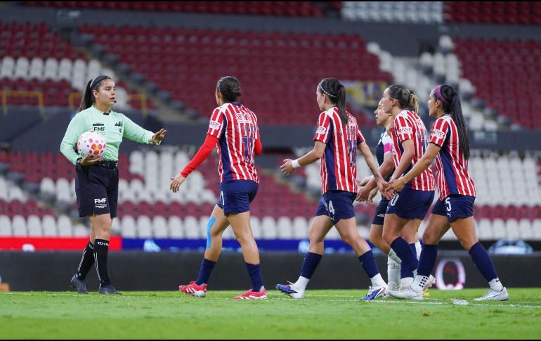 Chivas presume un amplio dominio con 11 victorias, seis empates y apenas una derrota. IMAGO7/ARCHIVO
