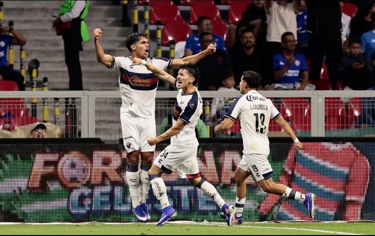 Luis Puente celebra el gol con que Atlante comenzó el camino hacia la victoria. EFE/J. Méndez