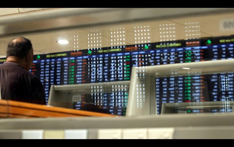 v A pesar del movimiento negativo de este lunes, el mercado mexicano registra un avance del 3.71 % en lo que va de 2026. EFE/R. Khan 