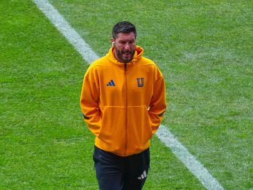 Gignac reapareció en las canchas de Monterrey vistiendo la camiseta de URBAN 202 tras concluir su etapa con Tigres. Imago7 / ARCHIVO