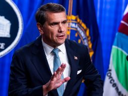 El fiscal general interino de EU, Todd Blanche, habla con los periodistas sobre las medidas de lucha contra el Cartel Nueva Generación en el Departamento de Justicia en Washington, D.C. EFE/EPA/J. SCALZO