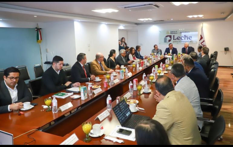 Esta colaboración institucional entre Leche para el Bienestar y el Tribunal Federal de Conciliación y Arbitraje reafirma su disposición a trabajar coordinadamente. CORTESÍA